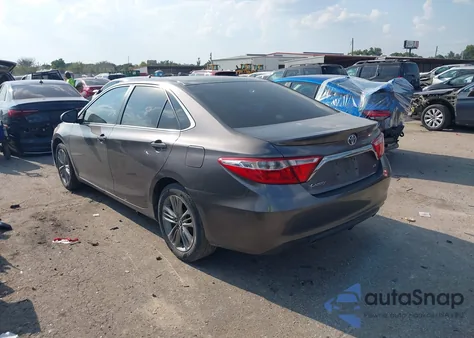 2016 Toyota Camry Se z USA, uszkodzony, nr VIN 4T1BF1FK0GU256269